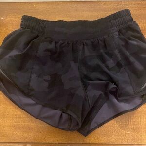 Lululemon shorts - Size 6